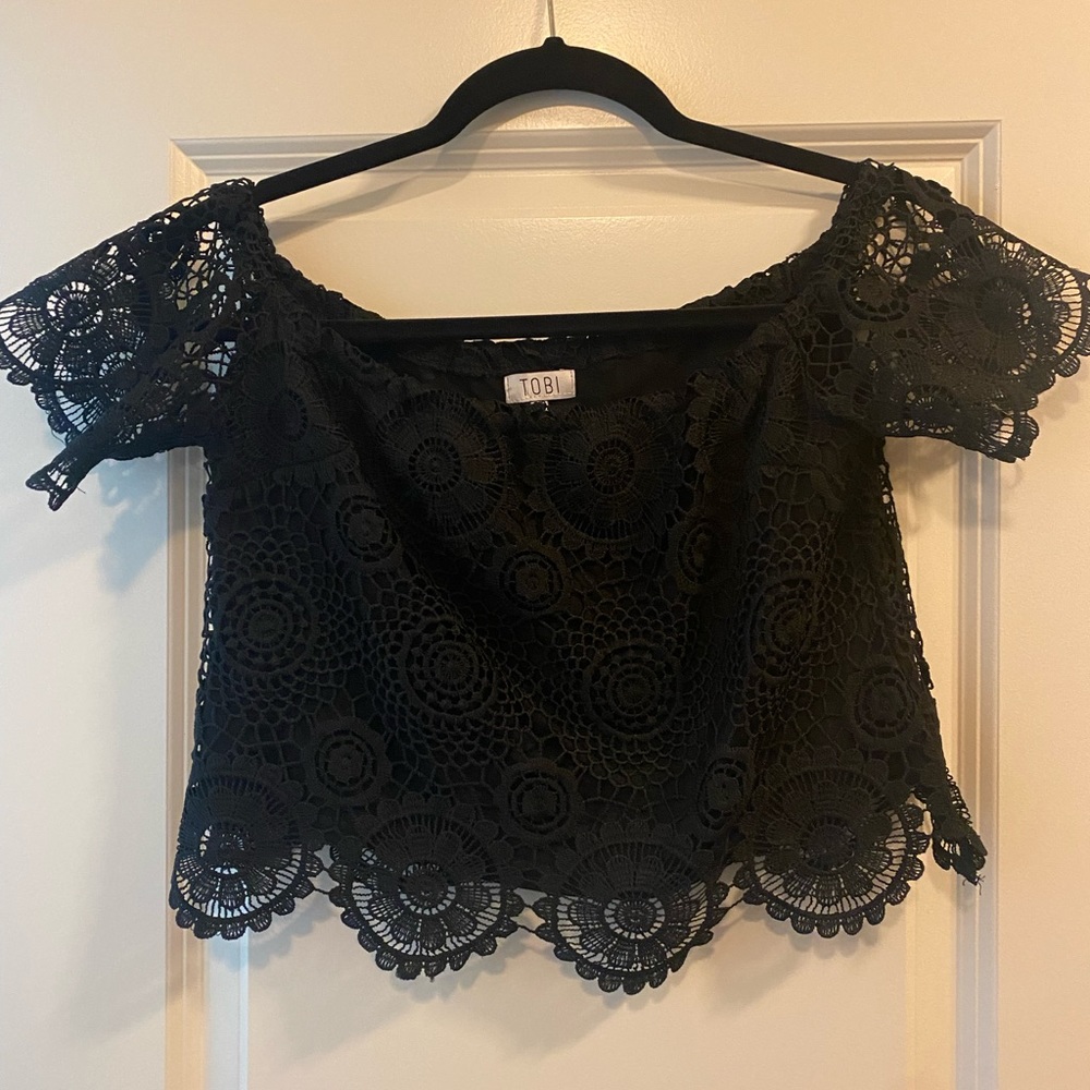 Tobi black crop top. Size xs